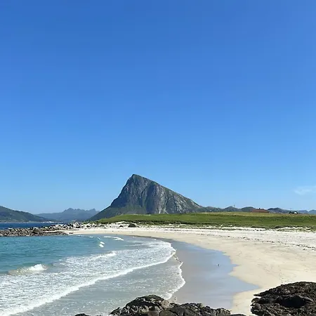 Апартаменты New Centrally Located In Лекнес