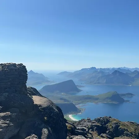 New Centrally Located In Лекнес