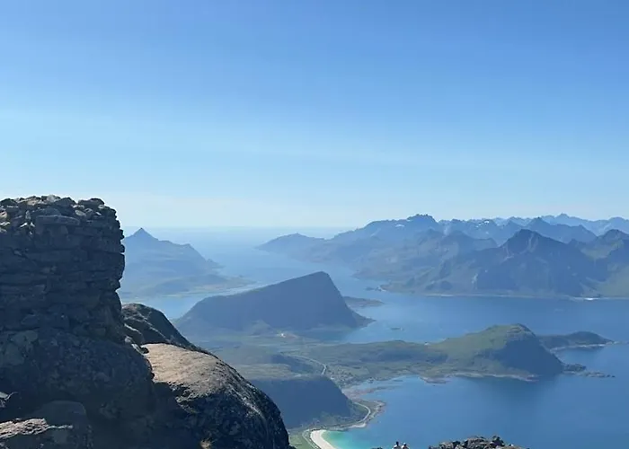 New Centrally Located In Лекнес